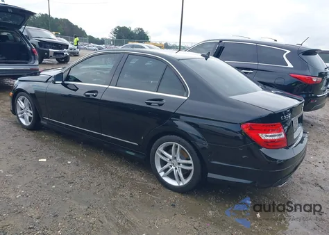 2013 Mercedes-Benz C 300 Luxury 4Matic/Sport 4Matic from USA, damaged, VIN WDDGF8AB9DR257242